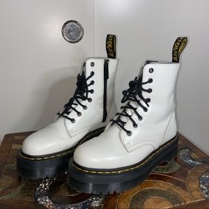 Dr. Martens 1460 8 eye boots in white. Barely worn. Size 5